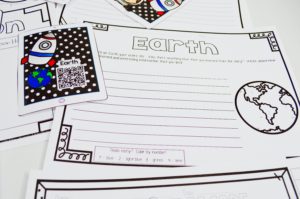 Solar System Listen and Learn - Let your students explore nonfiction text features and information through these fun and engaging QR code listening centers.